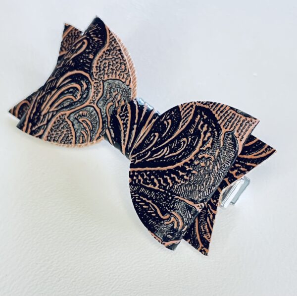 lipsuke_helepruun