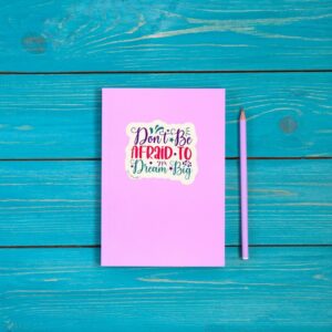 Vinüülkleebis "afraid"