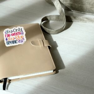 Vinüülkleebis "you only"